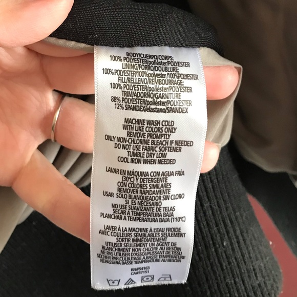 Calvin Klein Puffy Vest - Picture 6 of 7